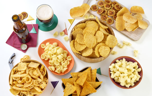 Thông tin lượng calo được in trực tiếp trên bao bì