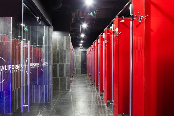 Phòng tắm ướt/khô tại California Fitness & Yoga