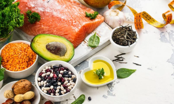 Áp dụng chế độ dinh dưỡng hợp lý trong quá trình tập plank