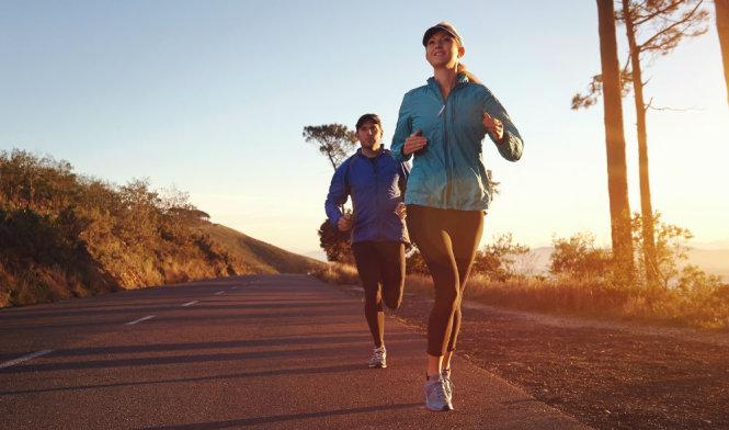 Người bận rộn nên tập thể dục vào lúc nào thì tốt cho sức khỏe? - Ảnh 1